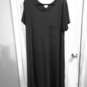 NWOT 3XL solid Black Carly pocket dress